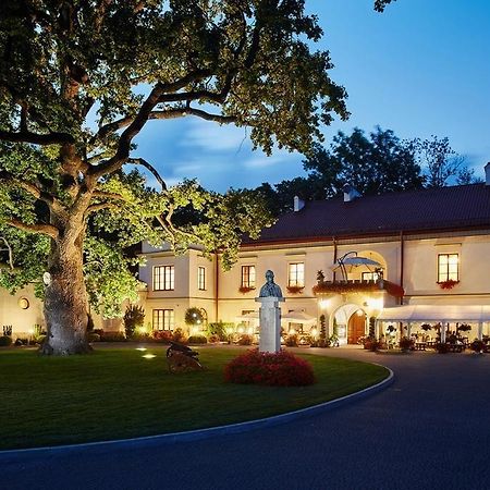 Zamek Dubiecko Hotell Eksteriør bilde